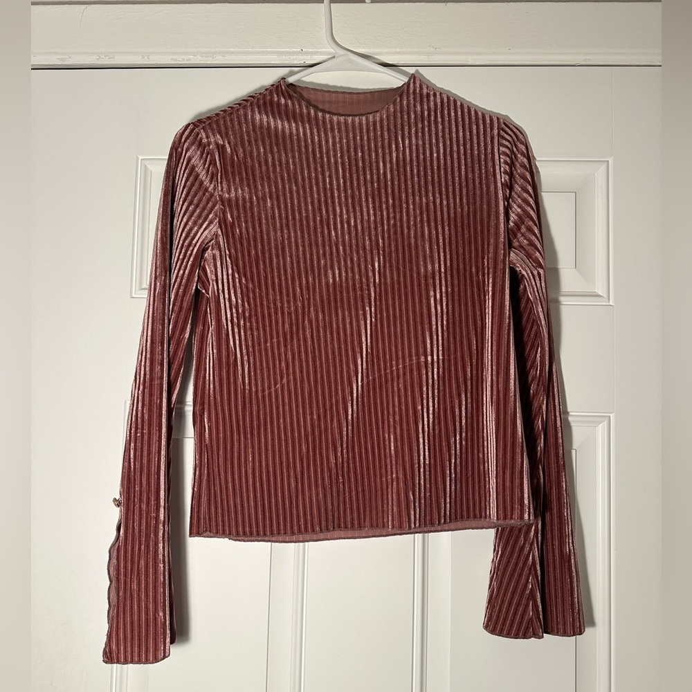 Velvet women’s long sleeved blouse